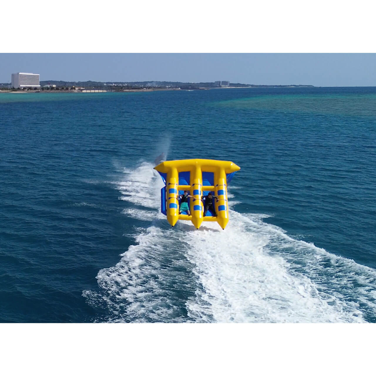 【沖縄・糸満】無人島の青い海でクリアSUPやウェイクボード、バナナボート含む絶叫系など10種類以上のアクティビティが遊び放題!120分コース